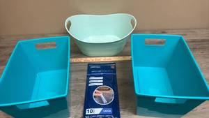 lot 590 image: Plastic Storage Baskets and Travel Trash Bags for vehicle Lot