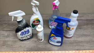 lot 594 image: Cleaning Supplies Lot -Comet, Bissell, Shower Shine, 409 and more