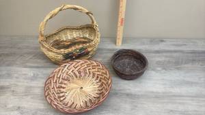 lot 602 image: Woven Baskets - Natural, Burgundy, and Brown