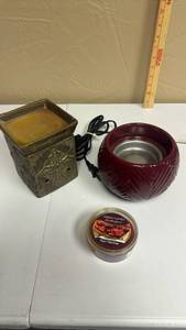 lot 626 image: Lot 2 Wax Melt Warmers & Yankee Candle Easy MeltCup