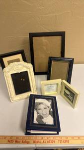 lot 637 image: Picture Frames Lot 6 Pieces Assorted Sizes
