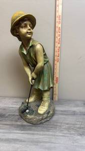 lot 658 image: Female Golfer Statue