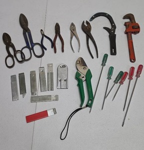 lot 823 image: Hand Tools Lot - Pliers, Wrenches, Screwdrivers, Cutters and more