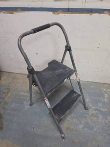 lot 838 image: Werner 2-Step Ladder with Handle