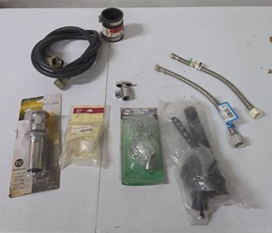 lot 857 image: Plumbing Fixtures Lot -Hose, Connectors, Valves, Plugs, Faucet Parts