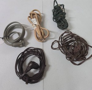 lot 876 image: Lot of 5 Electrical Cords and Cables Assorted Colors