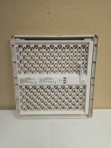 lot 254 image: Pressure-Mount Safety Gate with Locking Handle and Expandable Panel - 26.5 H.  Adjustable width of 25 - 42 inches
