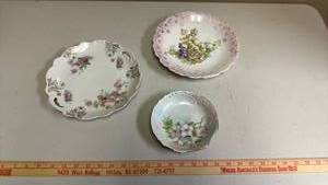 lot 415 image: Vintage Porcelain Decorative Serving Plates with Floral Design Lot of 3