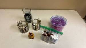 lot 432 image: 2 Hollywood Memorabilia Collection Whiskey Glasses, Marilyn Monroe Glass, Owl Toothpick Holder (Louisianna), Toothpicks, and a small tub of food storage covers