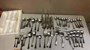lot 441 image: Stainless Steel Flatware Set Service with Storage Tray, Forks Spoons Knives