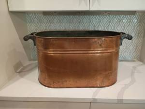 lot 911 image: Copper Bucket with Wooden Handles.  13 x 23 x 13