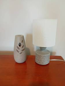 lot 920 image: 12in tall Table Lamp with Glade Room Freshener