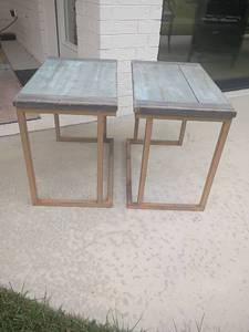 lot 939 image: 2 Side Tables.  18 x 23.5 x 13 each