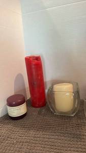 lot 1108 image: Candles and holders
