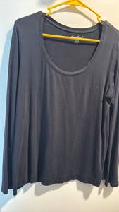 lot 1207 image: Womens Long Sleeve Tops size l and xl