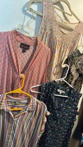 lot 1214 image: Sleeveless womens tops size m and l