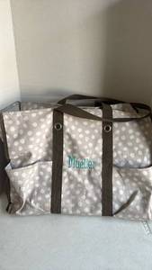 lot 1231 image: 31 tote bag monogrammed with name Mueller