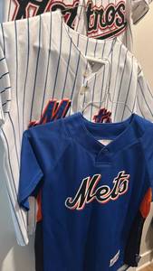lot 1250 image: Majestic Astros and Mets Baseball Jerseys