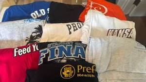 lot 1262 image: Tshirts size Xl