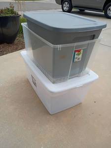 lot 2030 image: Various Sized Storage Totes.  One with no lid