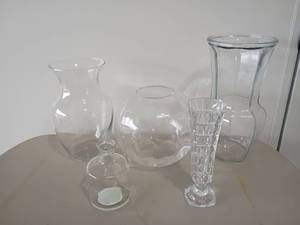 lot 2132 image: Clear Glass Vases.   Various shapes and sizes