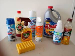 lot 2135 image: Various Cleaning Products