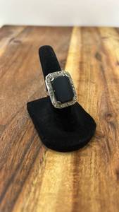 lot 7083 image: VTG Art Deco Sterling Silver Black Onyx Marcasite Ring Antique Estate Size 5.25