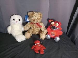 lot 7124 image: Lot of 4 Plush Toys including Ty Bear and FNAF Collectibles