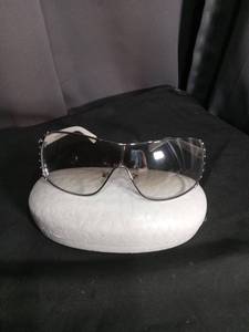 lot 7126 image: Steve Madden Sunglasses with White Arms