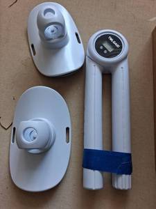 lot 17 image: Multi functional intelligent leg clip