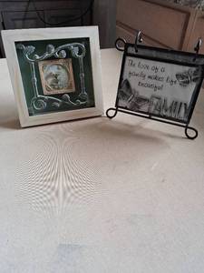 lot 39 image: Wall Art Plaque Find Peace In The Garden Framed Relief 8 Inch Square