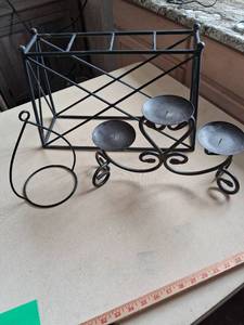 lot 40 image: Metal Candle Holder Set with Rectangular Rack 3 Individual Stands
