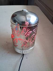 lot 57 image: Ultrasonic Essential Oil Diffuser Butterfly Design 100ml