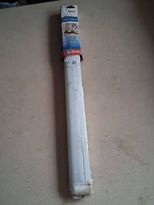 lot 64 image: Lampi Mini Direct Under Cabinet Fluorescent Light Fixture