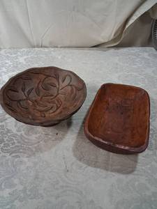 lot 84 image: Carved Decorative Bowls and Vessels Lot of 3
