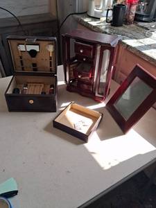 lot 94 image: Jewelry Box Organizer Storage Cabinet with Mirror Doors and Drawers
