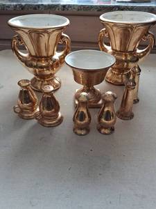 lot 134 image: Gold Luster Ceramic Urn Vases Salt Pepper Shakers Compote Mixed Lot 9 Pieces