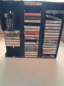 lot 137 image: Cassette Tape Collection 30 Country Music Christmas Gospel Including Plano Candlelight