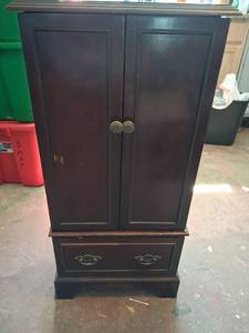 lot 164 image: Bombay Company Cabinet with Drawer 05 ML