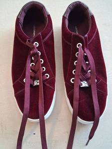 lot 167 image: Liz Claiborne Lace-Up Shoes Burgundy Pair