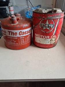 lot 197 image: The Gasser Model M-5 5 Gallon Fuel Can and Derby Motor Oil 5 Gallon Can Lot