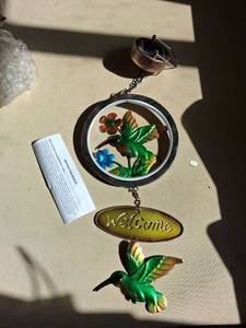 lot 223 image: Hummingbird Welcome Solar Mobile Wind Chime Hanging Decoration