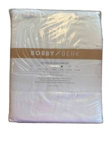 lot 156 image: BOBBY BERK 100% Cotton 400 TC SHEET SET WHITE KING