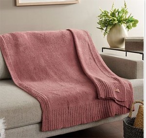 lot 1880 image: GREY Barefoot Dreams CozyChic 54x72 Stacked Ribbed Border Throw