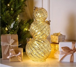 lot 2013 image: 14 Lit Stacked Fluted Mercury Glass Ornaments by Valerie, Gold