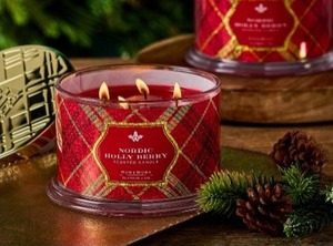 lot 2025 image: HomeWorx by Slatkin  Co. Set of 18oz Nordic Holly Berry Candle