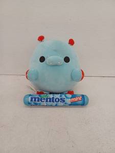 lot 18606 image: Zuru Surprise Snackles Super Sized 14in Plush