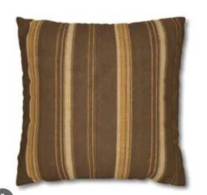 lot 18653 image: Set Of 2 Throw Pillows, 14x14