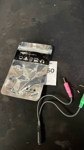 lot 12442 image: Mill50 Audio Cable for Multiple Devices