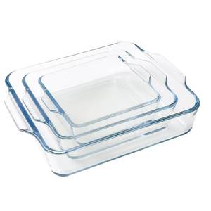 lot 1018 image: Relith 3-Piece Square Glass Baking Trays with Handles